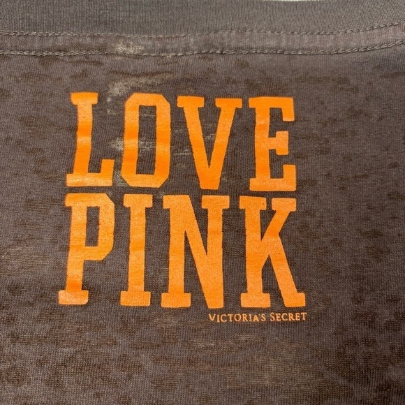 Cleveland Browns Shirt Womens Medium Vneck Tee Football Helmet NFL Burnout Party - Picture 4 of 5